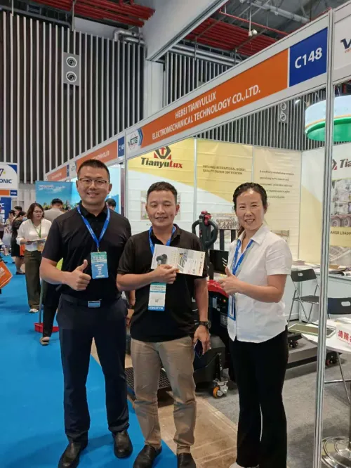 Hebei TianyuLux Electromechanical Technology Co., Ltd. debutuje na VILOG 2025, posílí ekologickou modernizaci skladování a logistiky v jihovýchodní Asii pomocí profesionálního vybavení pro manipulaci s lithiovým materiálem